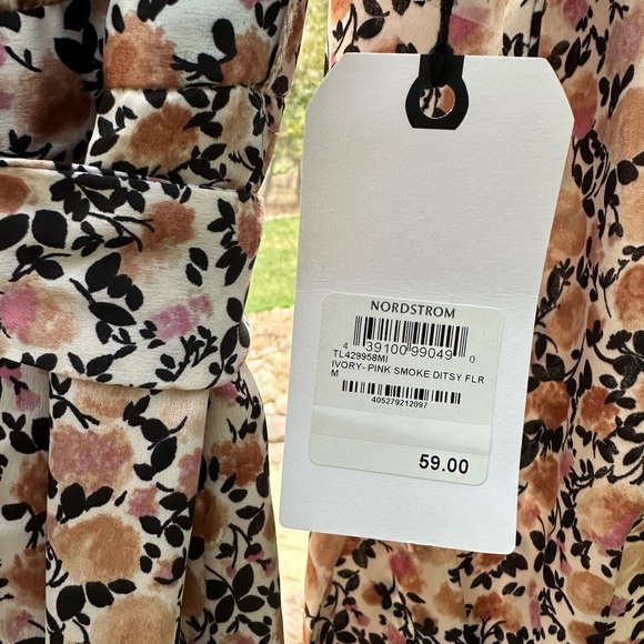 Nordstrom’s women size M floral dress - Picture 5 of 6